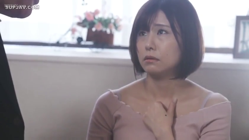 座り姿勢 · 面部 · 盆栽 · リビング · プロット · 忧愁 · 粉色露肩上衣 · 倾诉