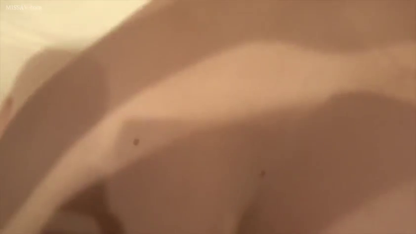 Indoor · Fully nude · Blur · Skin Close-Up · 不明