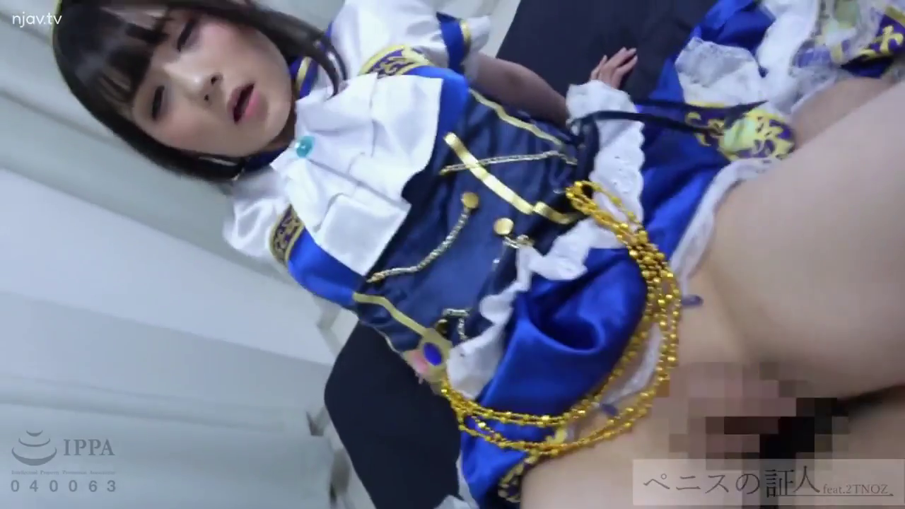 室内 · 性交 · 陶醉 · 有码 · 脚を開いて仰向け · 下半身特写 · Cosplay服 · 珠串