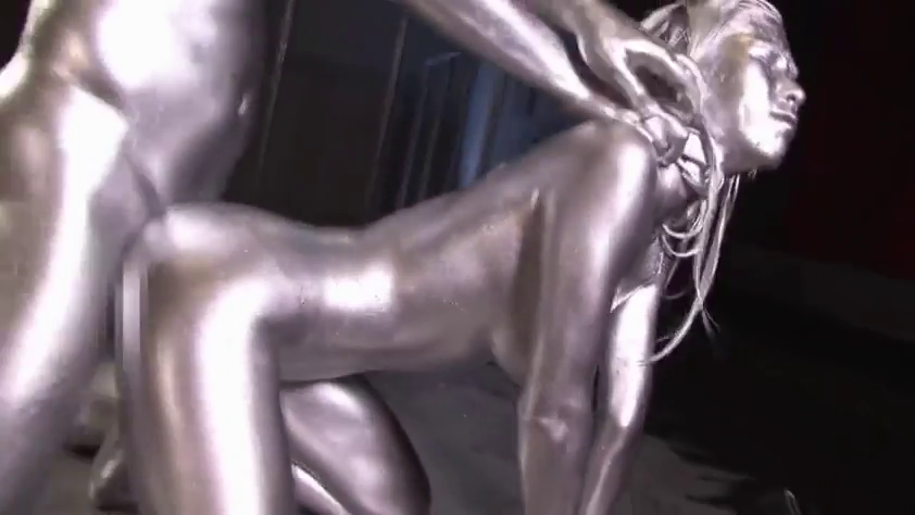 室内 · 性交 · 全裸 · 四つん這い · 身体特写 · シルバーの人体彩画