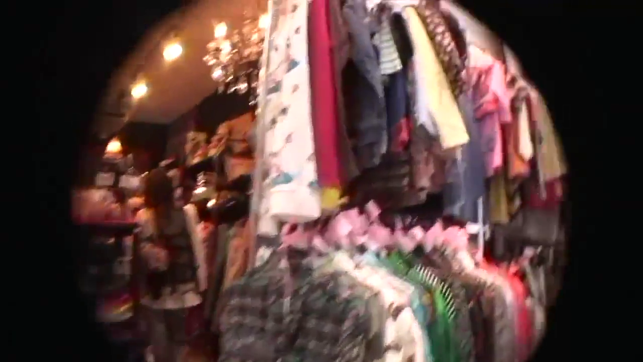 Stand · Blur · 服装店 · clothes hanger · 鱼眼镜头 · Various types of clothing · Picking Clothes