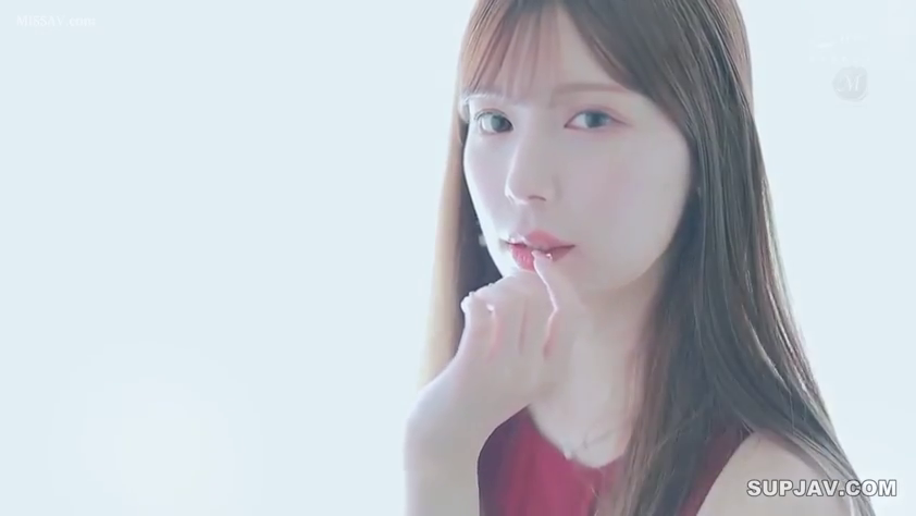 面部 · 诱惑 · 明るい室内 · 红色无袖上衣 · 横に振り返る · 手指触唇 · 写真风