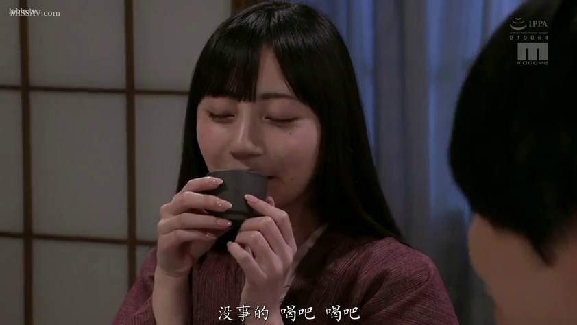 座り姿勢 · 顔 · 和室 · 字幕 · 茶杯 · 平和 · 浴衣 · 饮茶