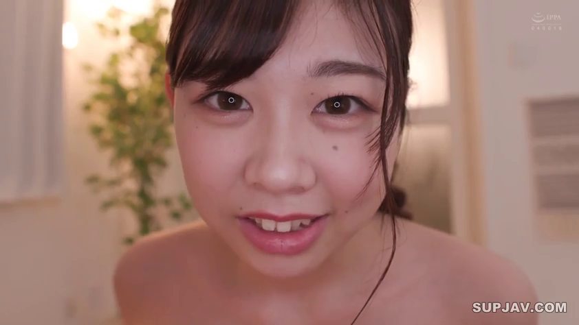 室内 · 俯身 · 脸部 · 微笑 · 裸体 · 注视 · 环形灯