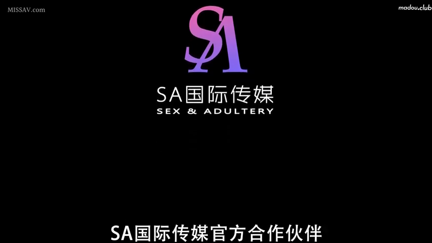 黑色背景 · 片头 · 信息展示 · テキストロゴ