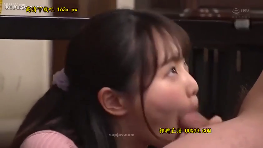 室内 · 顔 · 口交 · 跪き姿勢 · 性器官 · 口を開け · 成人 · 粉色便装