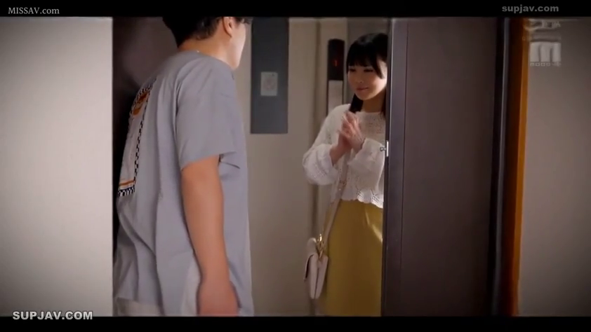 全身 · 站立 · ショルダーバッグ · 玄关 · 生活化 · 温和 · 迎接 · 针织衫配长裙