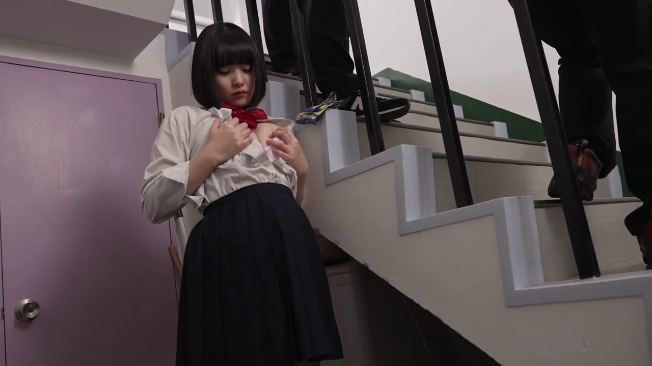 胸部 · School uniform · Stand · shy · 楼梯间 · Stairs · 露出 · Lift up the shirt