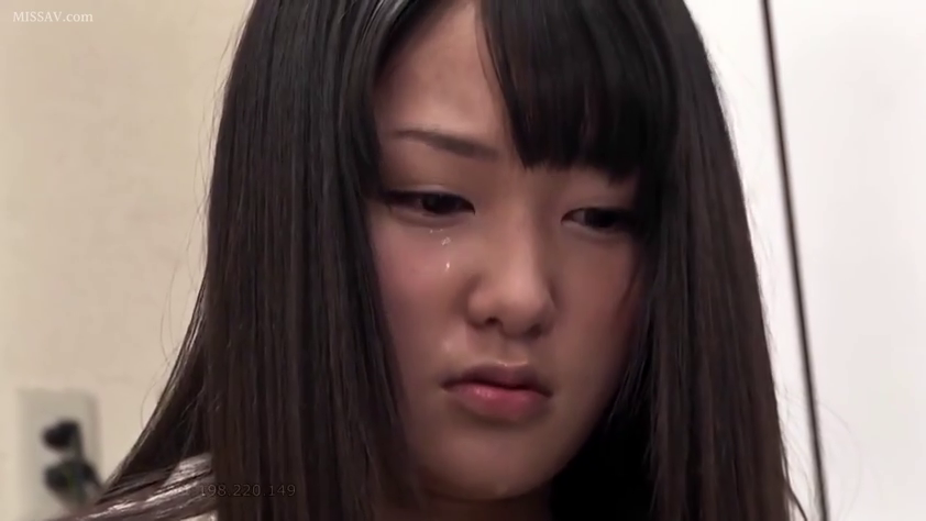 室内 · 面部 · 委屈 · 常服 · 流泪 · 悲伤 · 垂首