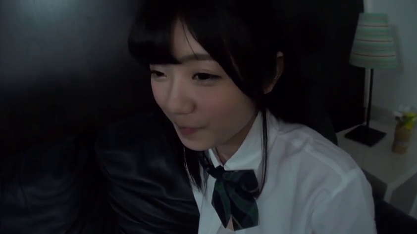 室内 · 坐姿 · 面部 · 平静 · 台灯 · 注视 · JK制服 · 黑发