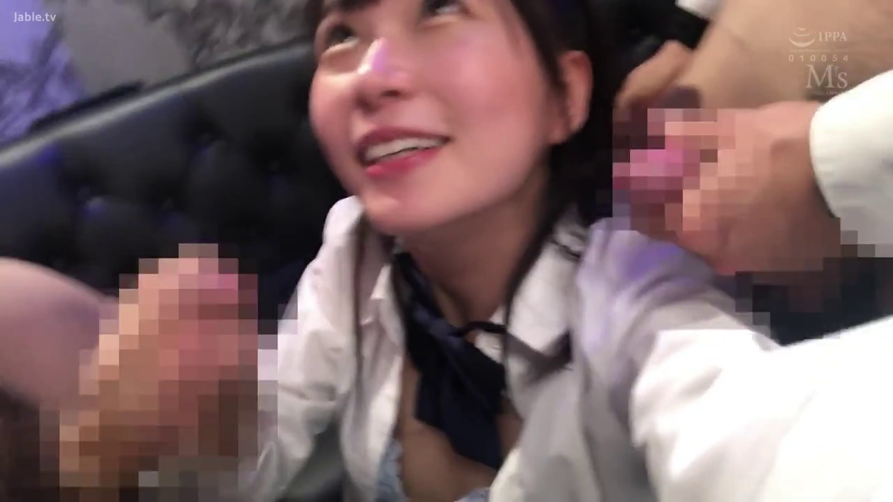 室内 · 性行为 · 陶醉 · 蓝色领结 · 仰卧 · 特写 · 成人