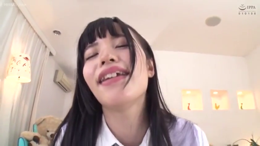 室内 · 脸部 · 面对镜头 · 制服 · 仰视 · 高潮脸 · 大特写 · 玩偶