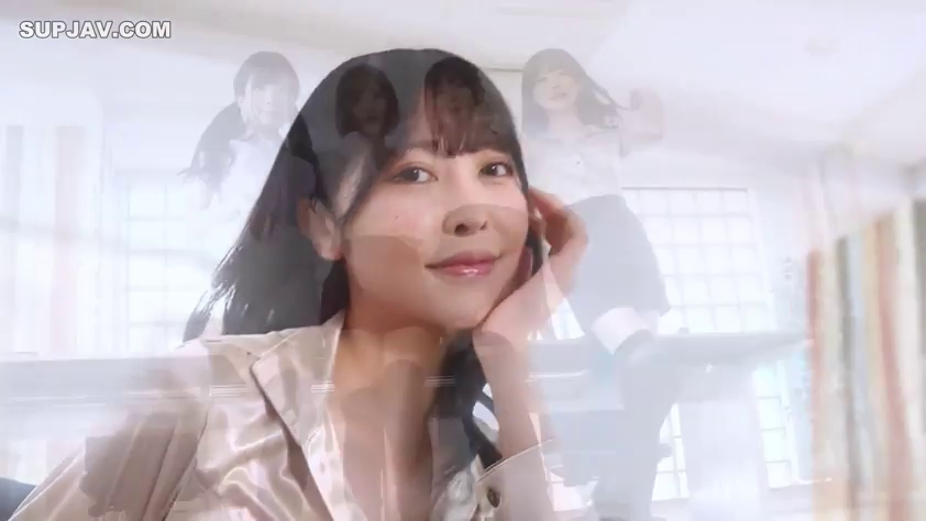 Indoor · 面部 · 妩媚 · 托腮 · 侧头 · 绸缎衬衫 · 多重曝光