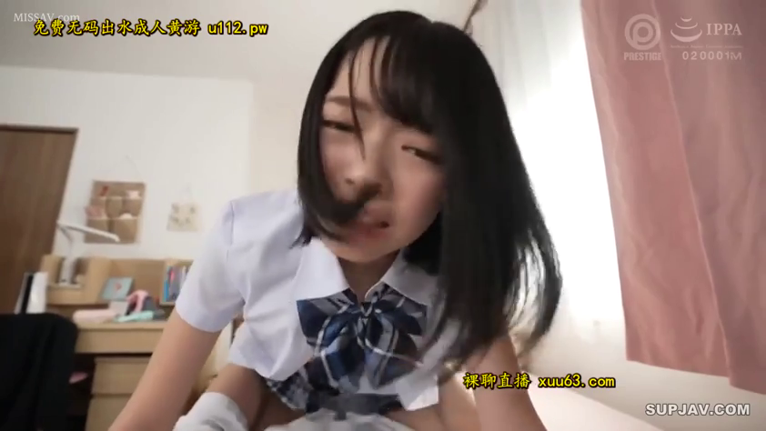 性交 · 制服 · 寝室 · 迷離 · 半身 · 跪爬 · 学生妹