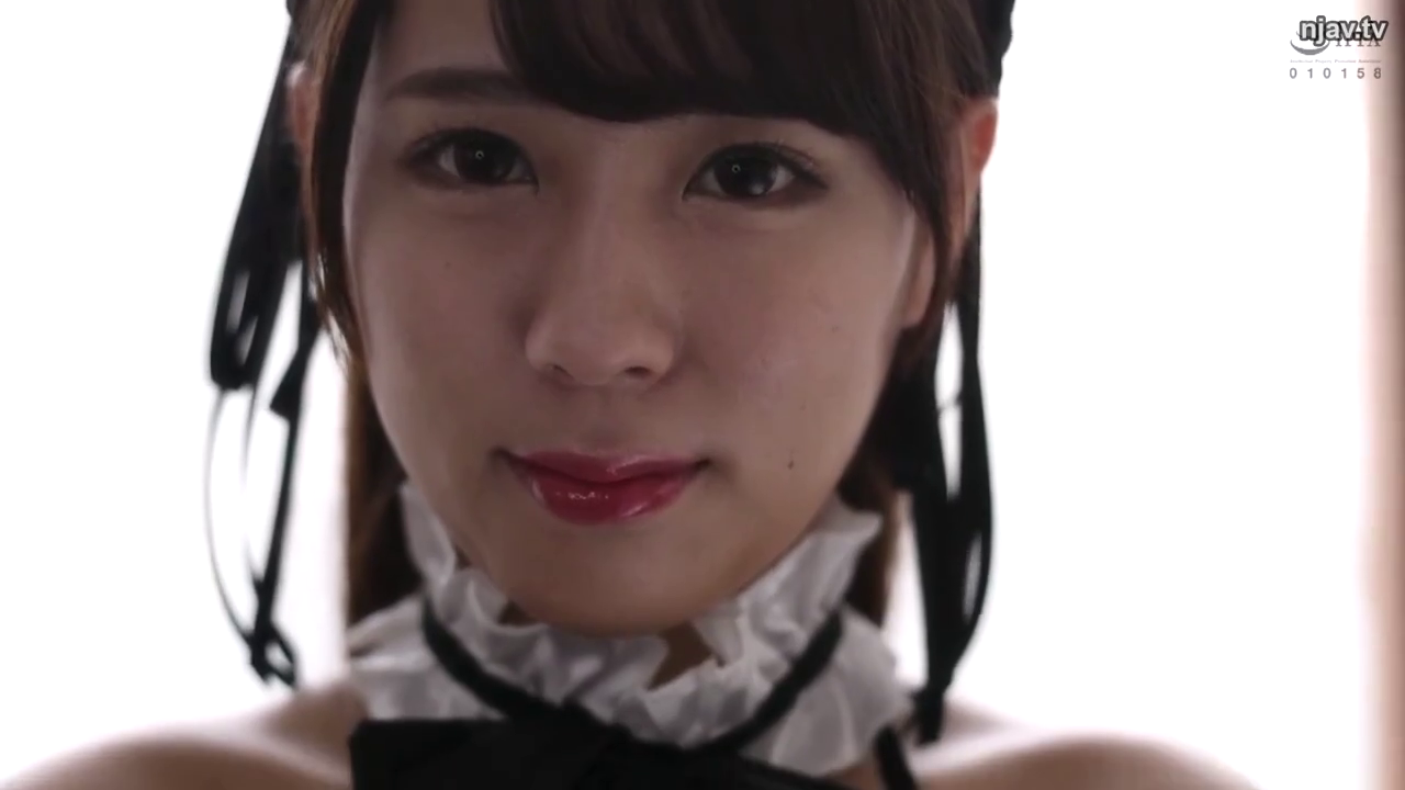 Indoor · 面部 · Gaze · 女仆装 · Sweet smile · 发饰 · 正对镜头 · 高清晰度