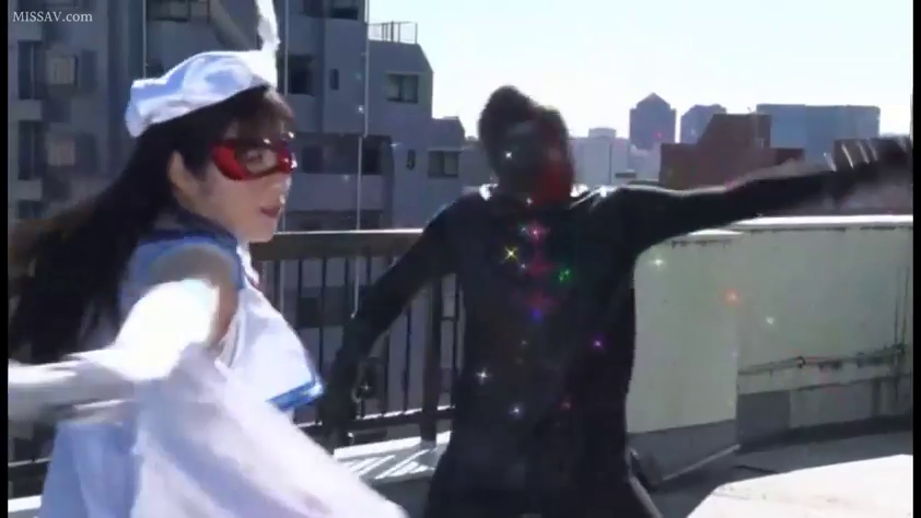 中景 · 认真 · 面具 · 角色扮演服 · 天台 · 打斗 · 格斗姿势 · 女英雄系列