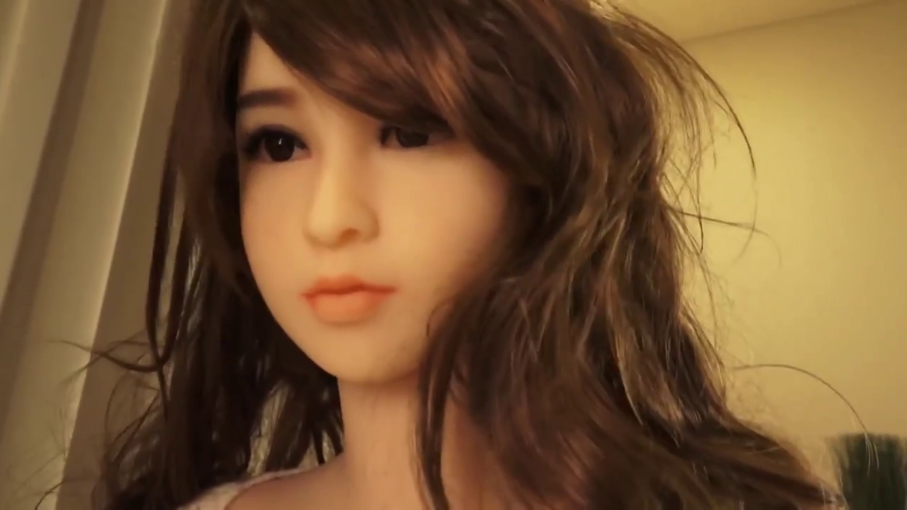 室内 · 面部特写 · 呆滞 · 正面 · 性爱娃娃 · 人偶