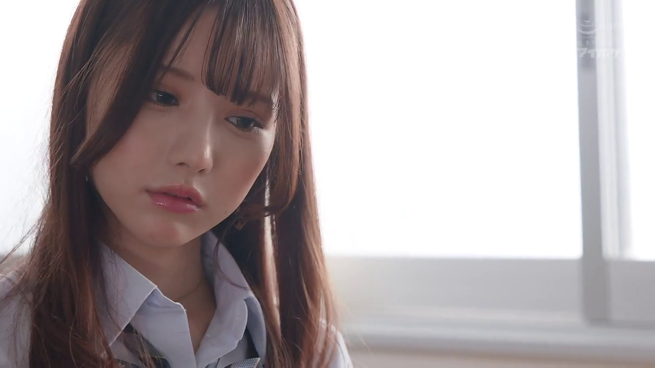 忧郁 · 教室 · 静坐 · 学生制服 · 特写 · JK · 侧头