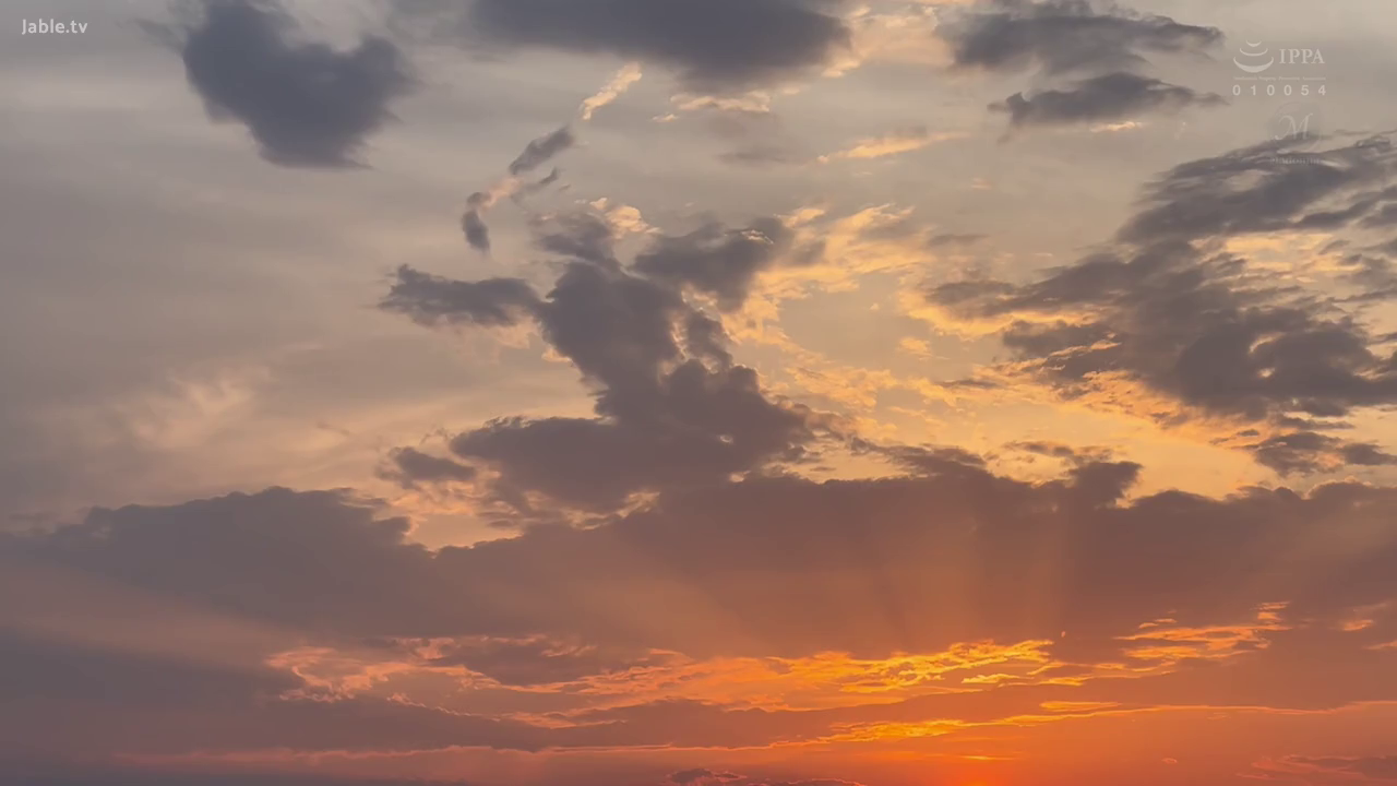 远景 · 户外 · 夕阳云层