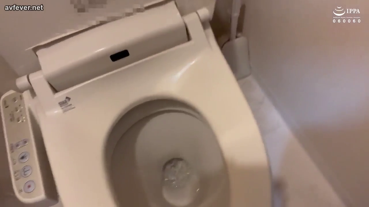 卫生间 · 马桶 · 智能马桶面板 · 空场镜头