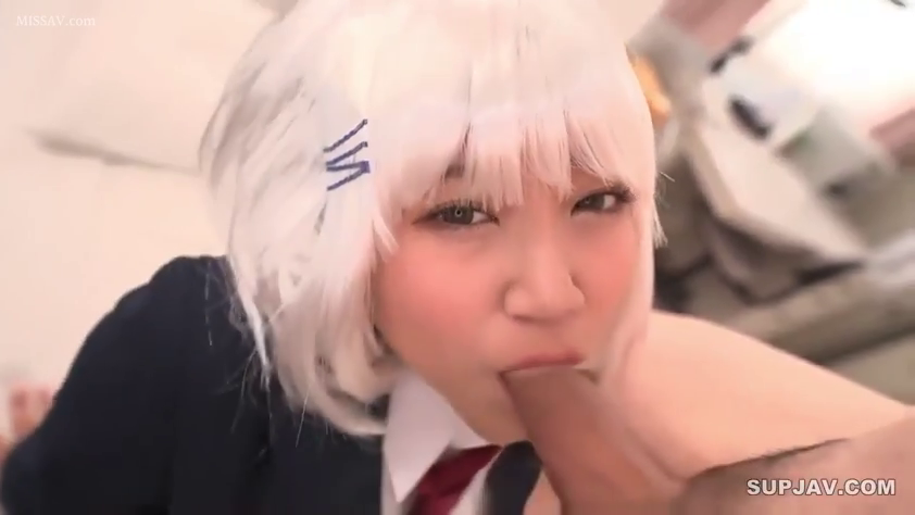 室内 · 俯身 · 校服 · 专注 · 角色扮演 · 口交 · 嘴部 · 阴茎