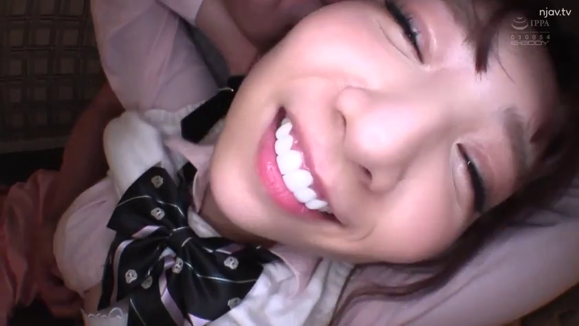 室內 · 臉部特寫 · 微笑 · 仰臥 · POV视角 · JK制服 · 興奮 · 蝴蝶结