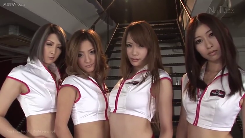 Standing Posture · staged photo · 楼梯间 · Half-body · 多人 · Cold and glamorous · 赛车女郎制服