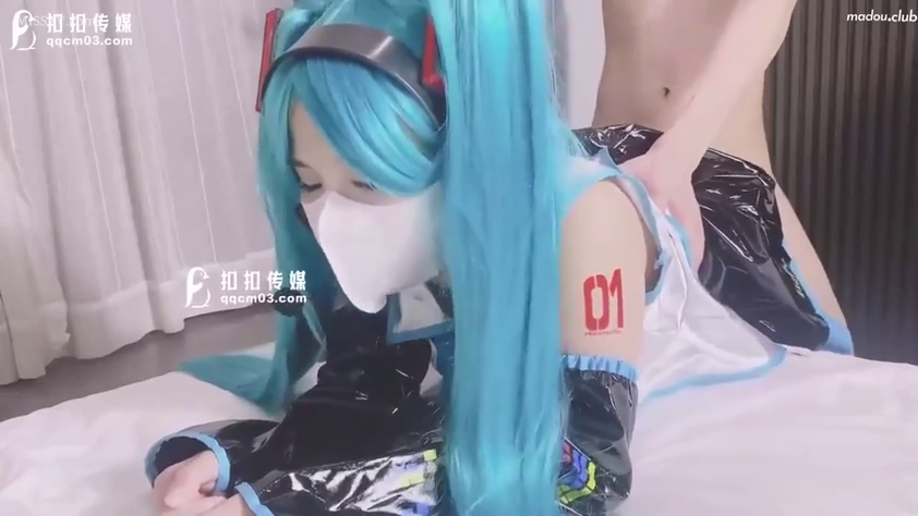 性交 · 臥室 · 享受 · 中景 · 跪姿 · 双人 · 口罩 · 初音未来cosplay服装