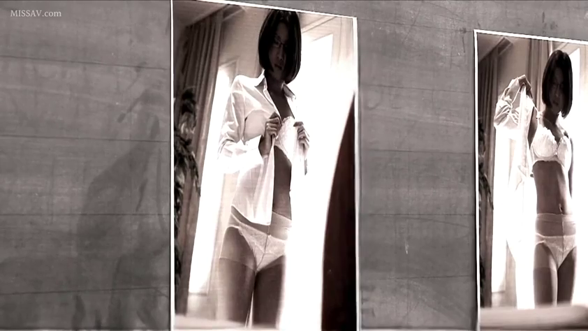 室内 · 全身 · 站姿 · 内衣 · 冷淡 · 写真 · 解衣