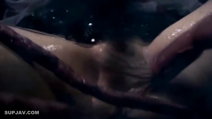 Indoor · Fully nude · Close-up of private parts · 抚摸 · 张开双腿 · moist