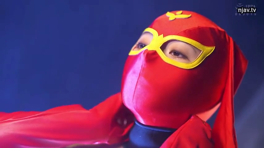 室内 · 脸部 · 凝视 · 仰面 · 被俘 · 红色面具 · 红色蒙面服 · 女英雄