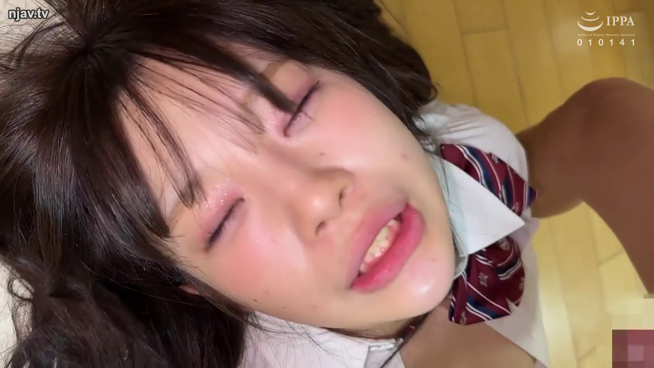 室内 · 面部 · 翻白眼 · JK制服 · 躺姿 · 高潮 · 阿嘿颜