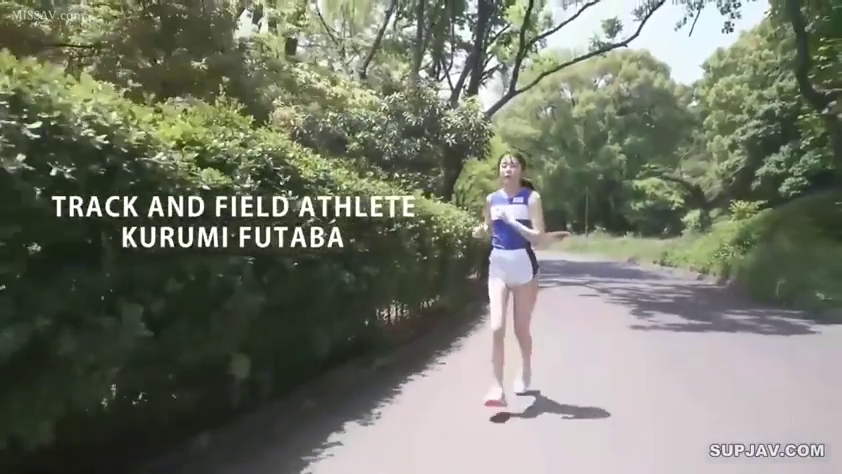 全景 · 户外 · 平淡 · 奔跑 · 跑步 · 运动套装 · 田径